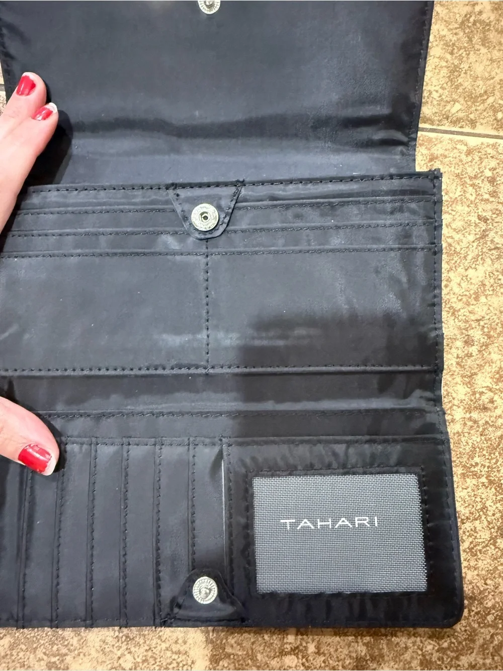 Tahari chic paris